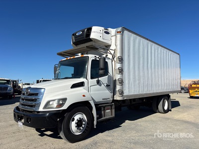 2017 Hino 268 4x2 Camiones