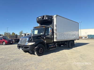 2018 International 4300 4x2 Refrigerated Truck
