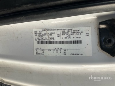 2019 Ford F-350 XL 4x4 Extended Cab Utility Truck