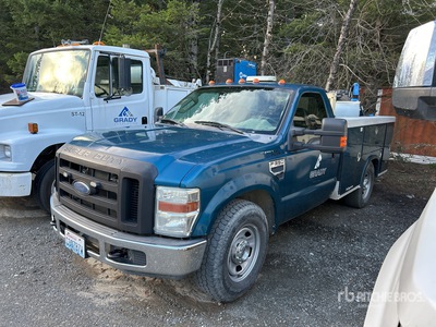 2008 Ford F-350 XL 4x4 Extended Cab Utility Truck