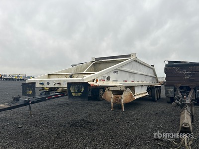 1984 Load King 16 ft 2 in Tri/A Belly Dump Trailer