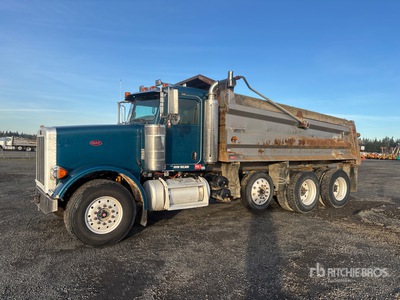 2007 Peterbilt 378 8x4 Camion à benne basculante Tridem