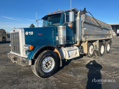 2007 Peterbilt 378 8x4 Camion à benne basculante Tridem