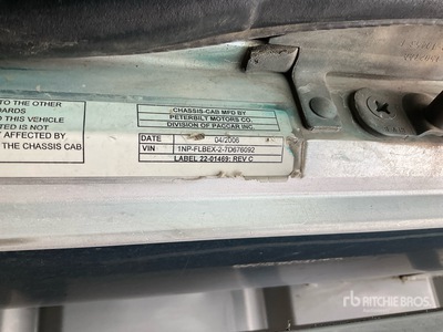 2007 Peterbilt 378 8x4 Tri/A Dump Truck