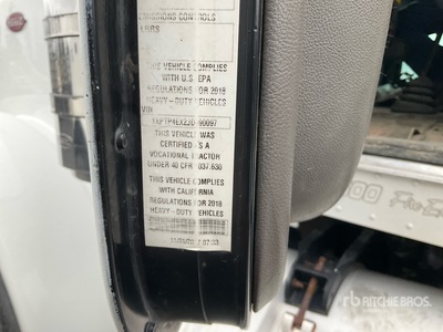 2018 Peterbilt 367 8x4 Heavy Haul تراكتور شاحنة (ثلاثي المحور)