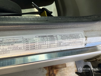 2016 Peterbilt 367 8x4 Tri/A Dump Truck