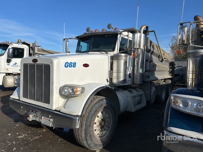 2016 Peterbilt 367 Tri/A Dump Truck