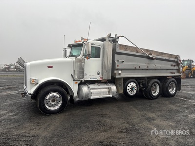 2016 Peterbilt 367 8x4 Tri/A Dump Truck