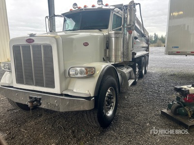 2016 Peterbilt 367 8x4 を見 Dump Truck