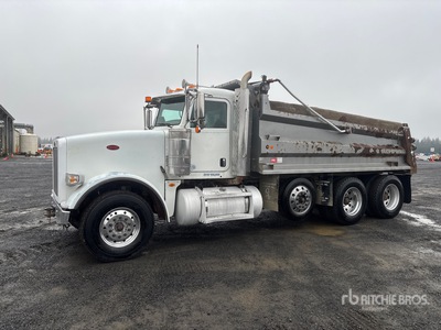 2016 Peterbilt 367 8x4 Tri/A Dump Truck