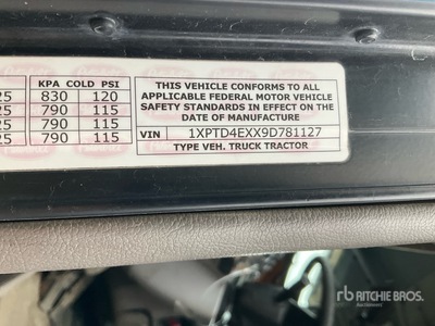 2009 Peterbilt 367 8x4 Heavy Haul تراكتور شاحنة (ثلاثي المحور)