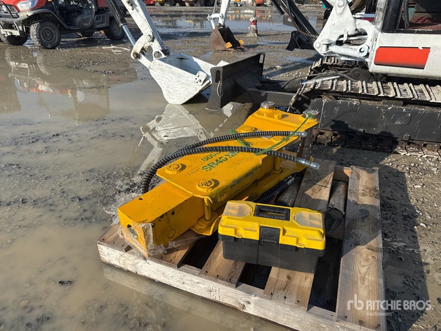 2025 Soosan SB41 Hydraulic Breaker (Unused) | Ritchie Bros. Auctioneers