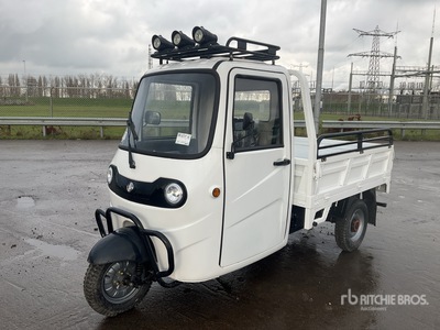 Huathai L5e-B 3x2 Electric Utility Vehicle