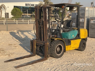 1996 Komatsu FD30JT-12 3 ton Forklift