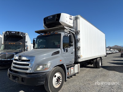 2017 Hino 338 4x2 Ciężarówka chłodnia