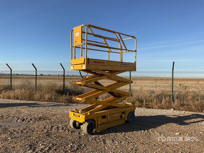 2007 Haulotte COMPACT8 Electric Scissor Lift