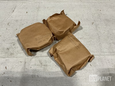 (3) Eaton 189863 Retainers