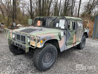 1986 AM General M1097R1 HMMWV 4 Door Soft Top w/Truck Body