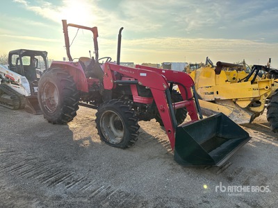 2017 Mahindra 5570 tractor utilitario