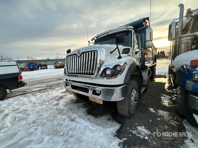 2011 International WorkStar 7600 8x4 Twin-Steer T/A Dump Truck