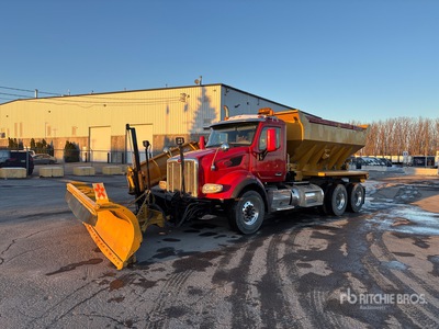 2015 Peterbilt 567 6x4 Camión con pala para nieve
