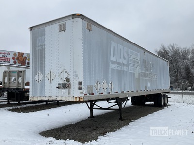 1996 Strickland 45 ft x 96 in T/A Geschlossene Anhänger