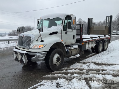 2017 International 4400 6x4 Cylinder Pallet Flatbed Truck