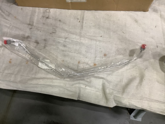 Parker-Hannifin 2775618-101 Metal Tube Assembly