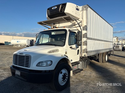 2019 Freightliner M2 106 4x2 冷蔵トラック