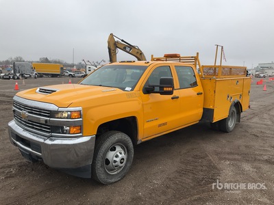 2017 Chevrolet 3500HD 4x4 Crew Cab Ciężarówka użytkowa