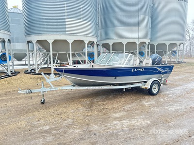Lund Sendero 16 ft Fishing Boat