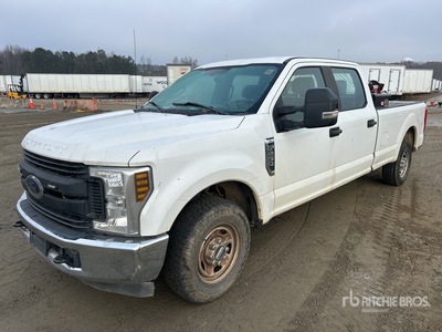 2019 Ford F-250 XL 4x2 Crew Cab Pickup