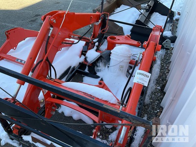 Kubota LA1154SU Front Loader Attachment