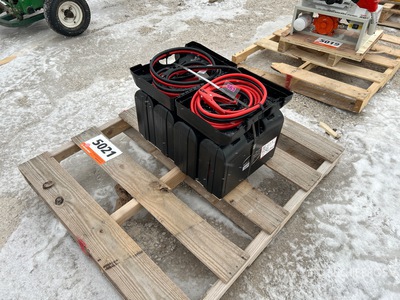 Quantity of (5) 25 ft, 800 amp Booster Cables Divers - Magasin, entrepôt, consommateur (Unused)