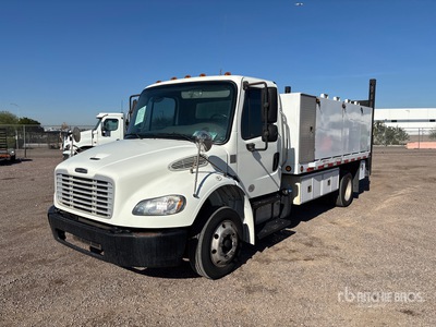 2015 Freightliner M2 106 4x2 Flatbed Truck