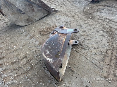 11 in Backhoe Rear Bucket