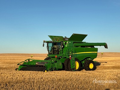 2012 John Deere S660 Combine Harvester