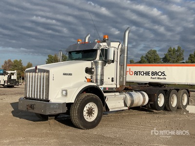 2009 Kenworth T800 8x4 تراكتور شاحنة (ثلاثي المحور)