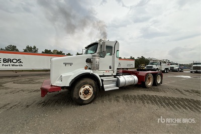 2013 Kenworth T800 6x4 T/A Day Cab Truck Tractor