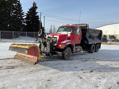 2005 Sterling L9500 6x4 Snow Plow Truck