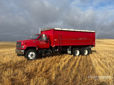 2002 GMC C8500 6x4 Grain Truck