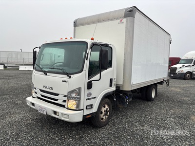 2019 Isuzu NPR 4x2 Van Truck