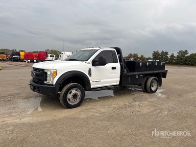 2017 Ford F-550 XL 4x2 Flatbed Truck