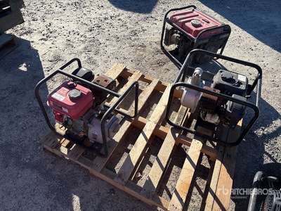 Quantity of (2) Pompe à eau