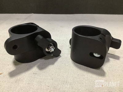 (22) RDECOM 13015680 Block Clamps