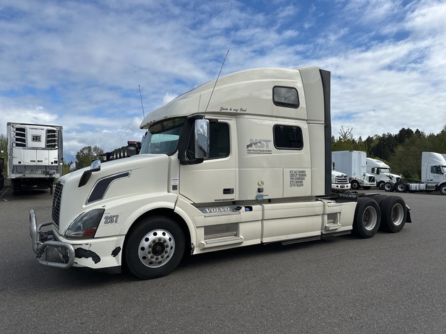 2016 Volvo VNL 780 6x4 T/A Sleeper Truck Tractor