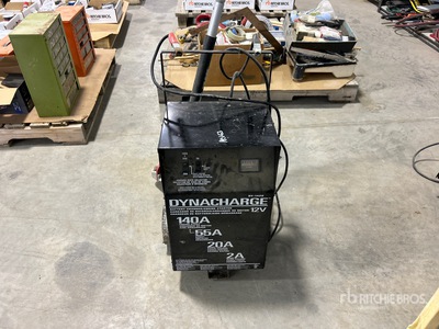 Dynacharge DY-1420 Battery Charger