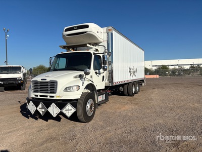 2017 Freightliner M2 106 6x4 冷蔵トラック