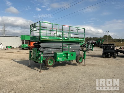 2016 Skyjack SJ9250RT 4x4 Ascenseur à ciseaux