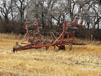 Morris 28 ft Cultivator